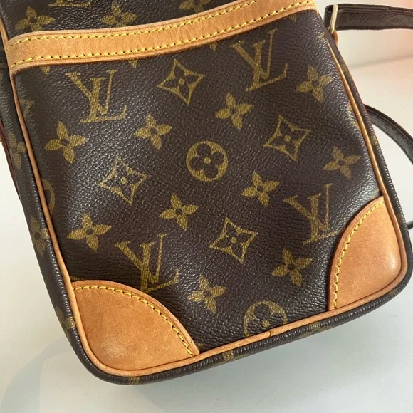 Vintage Louis Vuitton Monogram Danube PM Crossbody Bag - Picture 5 of 15